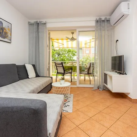 Apartment Tami Selce